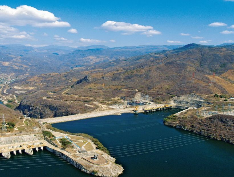presa-mas-alta-de-america